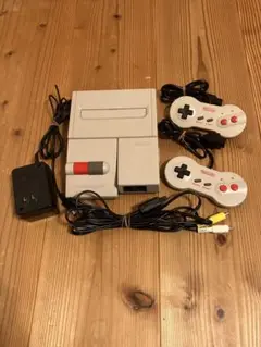 任天堂 ニューファミコン 本体 コントローラー×2 動作確認