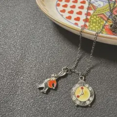 98.うさぎと時計のチャームネックレス ブラックカラー