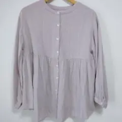 くすみピンク シャツ
