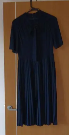 冠婚葬祭　礼服　喪服　レトロ　プリーツワンピース