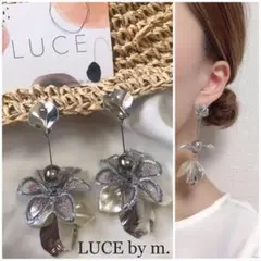 Item thumbnail for item c7dc706f-cd02-4941-8498-be1916adf93c