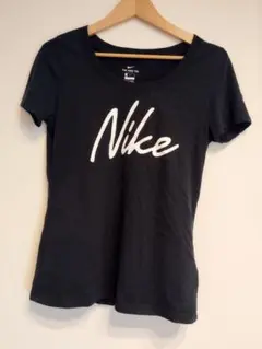 NIKE　Tシャツ