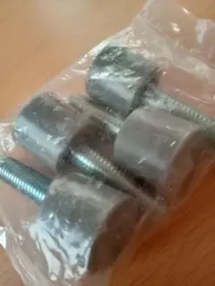 ボルト 4個セット 金属 プラスチック