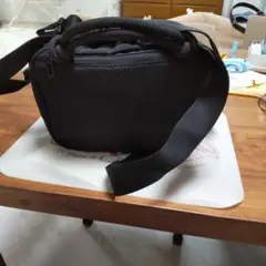 PUMA プーマショルダーバック　黒