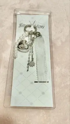 Item thumbnail for item 40e432cf-f81c-4fbd-8d25-0b058f75fadf