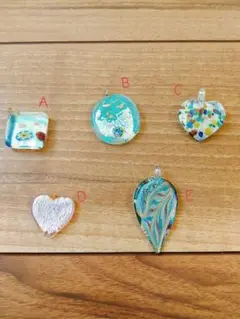 【値下げしました】ガラス アクセサリー パーツ 未使用 ネックレス