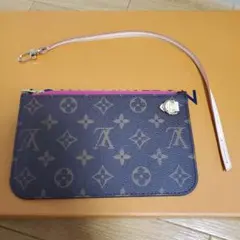 新品未使用 ルイヴィトン ネヴァーフル ポーチ♡