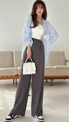 GRL センタープレスストレートパンツ