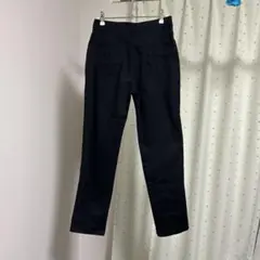 ベルーナ　ストレートパンツ　m 黒