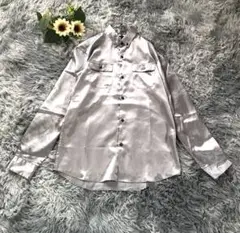 COMME CA ISM【Mサイズ】シルバー サテン 長袖 シャツ 上品 光沢感