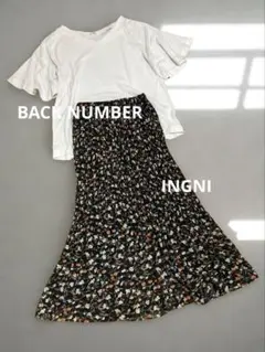 花柄スカートとホワイトTシャツセットアップ❣️