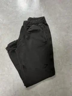GYMSHARK メンズジョガーパンツ Mサイズ