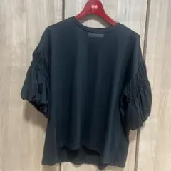 salon de Kelly 黒 パフスリーブ Tシャツ