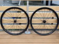 Bontrager Aeolus Pro 3V ホイール前後セット