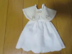 イマン　マリカ　ドレスとファー
