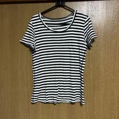白と黒のストライプ 半袖Tシャツ