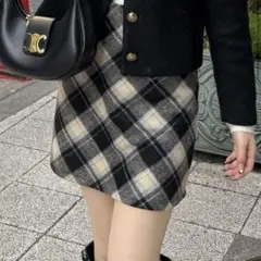 Aラインチェックスカート　B0296