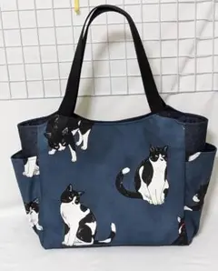 猫柄 ・ハチワレ猫・ダークブルー・サイドポケット付きトートバッグW