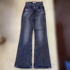 Item thumbnail for item c5a13e96-6c77-48dc-b7ff-ecf164ad018e