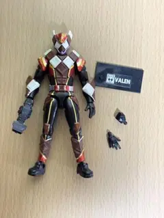 装動　仮面ライダーヴァレン　チョコドン　組立済み