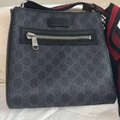 Item thumbnail for item dccbca13-1536-4a2d-b5e0-c6d31d3952ba