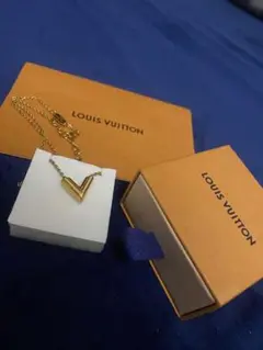 LOUIS VUITTON ネックレスエセンシャル
