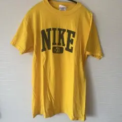 ★LAで購入★NIKE ナイキ Tシャツ イエロー　黄色　ロゴ Sサイズ