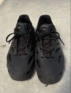 ADIFOM CLIMACOOL テック系スニーカー