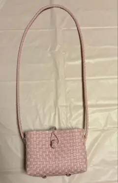 mekearisa メケアリサ　ピンクバッグ 新品未使用 ショルダーバッグ