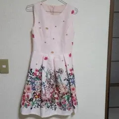 アネット 花柄ワンピース