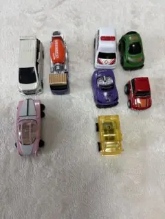 おもちゃの車