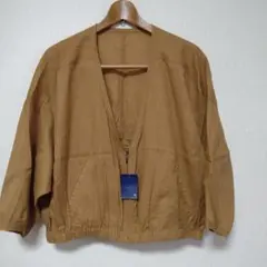 新品未使用タグ付き Vネックジップブルゾン