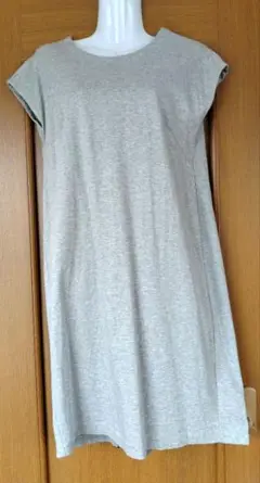 h bisのワンピース