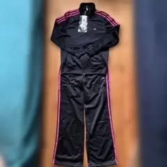 [新品タグ付き]adidas ジャージ上下セット ブラック/ピンクのライン