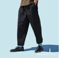美品　男女兼用　ファミリーマート　ジョガーパンツ　イージーパンツ　ストレッチ　黒