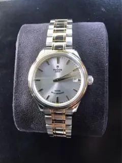 Item thumbnail for item d8c4a846-bd1f-4949-a93f-a0680d858d5a