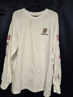 日焼けキティちゃん　L　長袖Tシャツ。