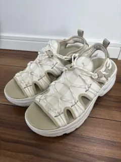 PUMA スポーツサンダル