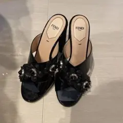 FENDI ミュール サンダル 花 38(24センチ)黒