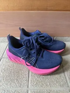 ASICS ノヴァブラスト4 23.5cm