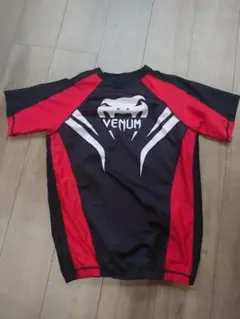 Venum ショートスリーブ XL 黒/赤