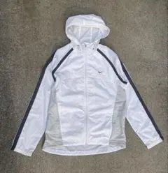 NIKE 白　ナイロンテックパーカー