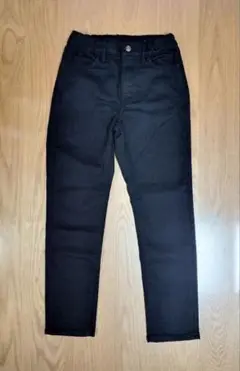 ユニクロ キッズ 長ズボン 黒 140cm
