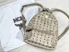 MCM リュック(美品)ヴィセトス柄 スタッズ ベージュ Mサイズ