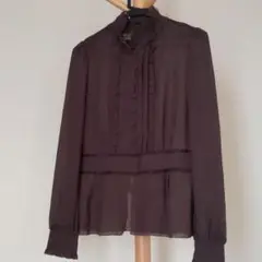 クルーンアソングのブラウス