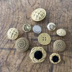 金色ボタンセット 多様デザイン　ビンテージ　レトロ　手芸品　マリークレール　他