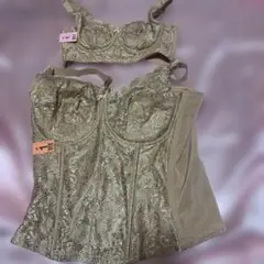 Item thumbnail for item 169c792c-ed81-4ba7-a691-f121f1f8d009