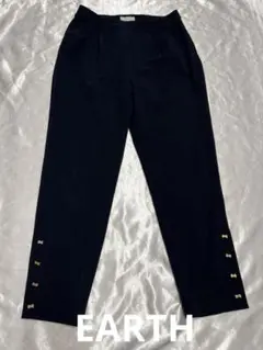 【EARTH】リボンモチーフ　カジュアルパンツ　S ネイビー