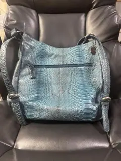 JRA公認タグ付　リアルパイソン 青色 バッグ