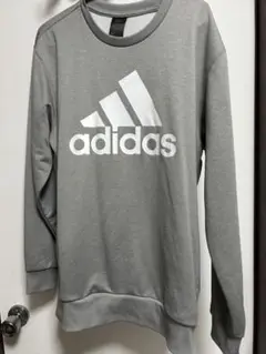adidas グレー トレーナー